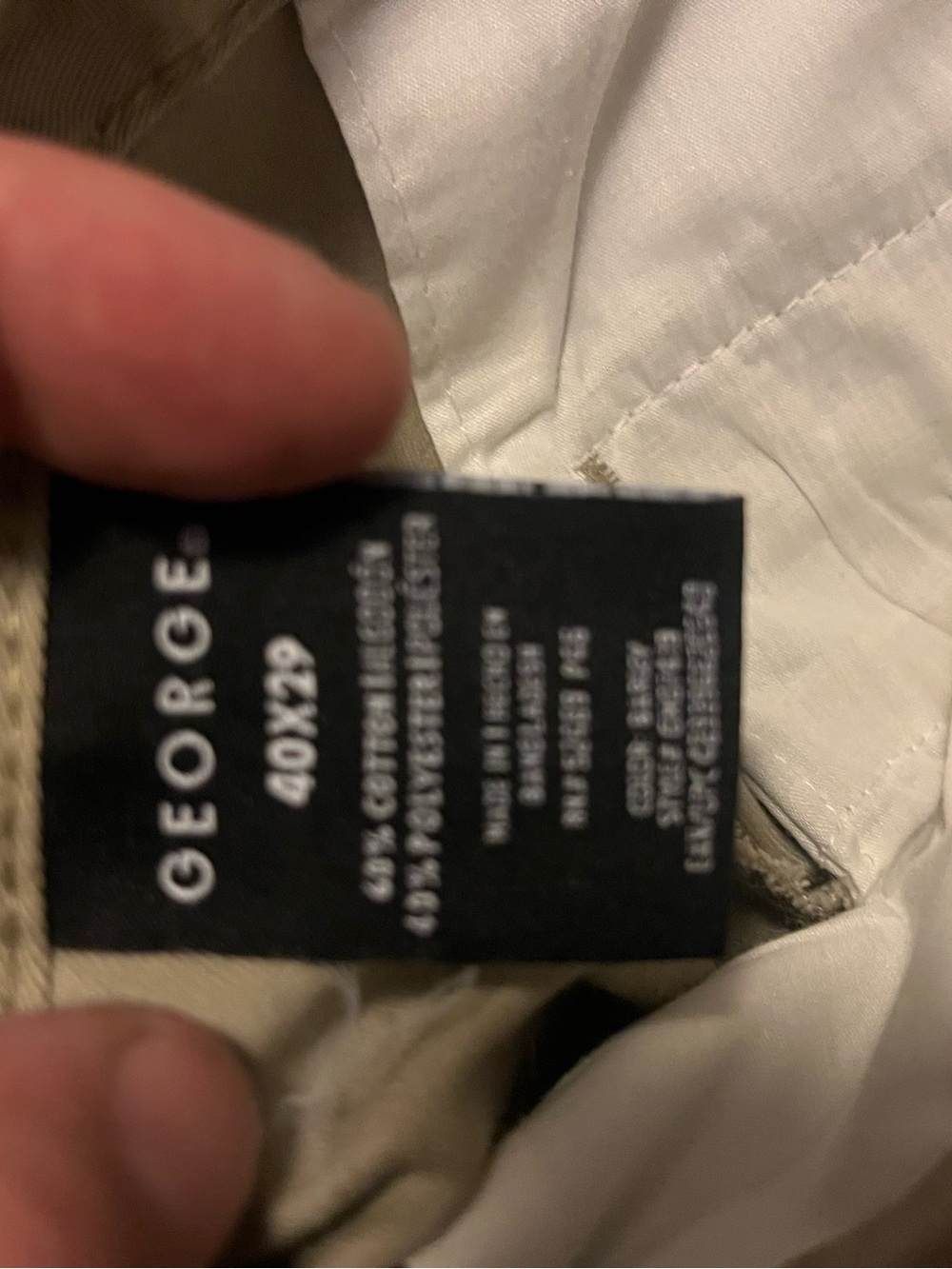 Men's khakis - Picture 2 of 5